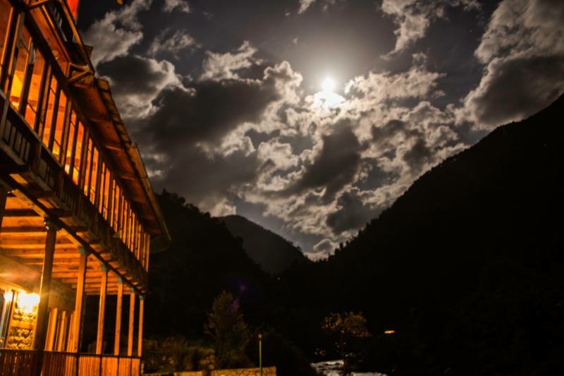 Bluehouse by the River, Tirthan Valley 2