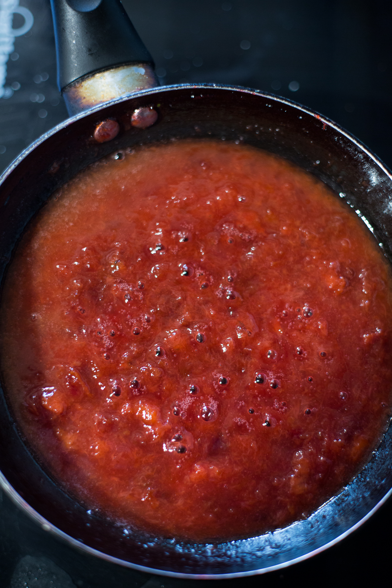 Slow-simmered Ladakhi tomato sauce on the hob